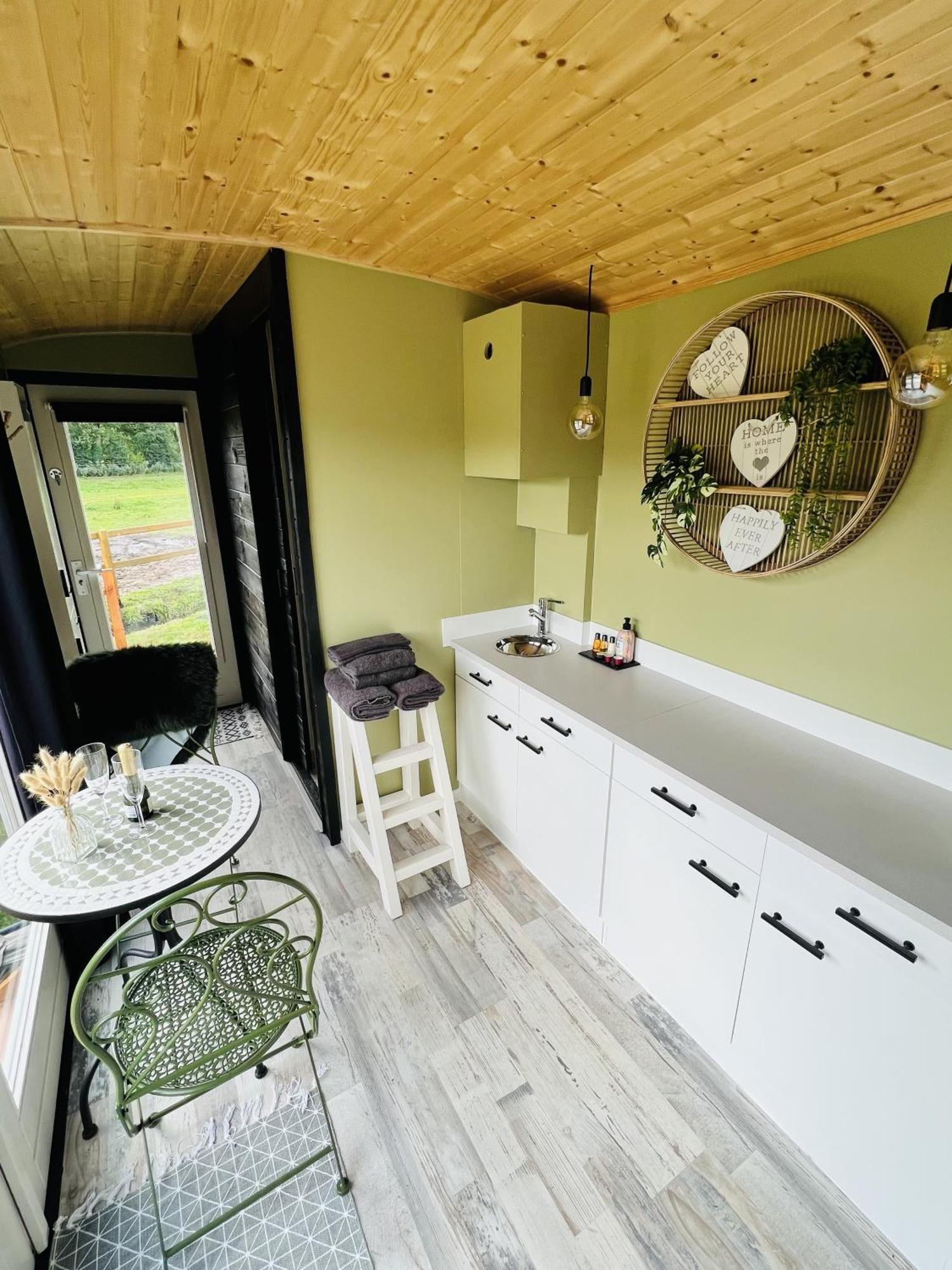 Magnolia Hoeve - Unieke Bestemming Voor Paardenliefhebbers En Bijzondere Overnachtingen In De Natuur Ledeacker Bagian luar foto